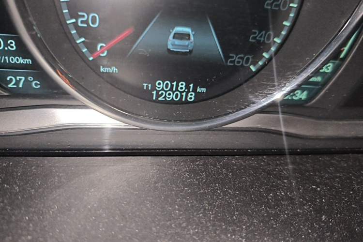 Used Volvo XC60 2014 Facelift T5 Zhiyi Edition Odometer Close Up