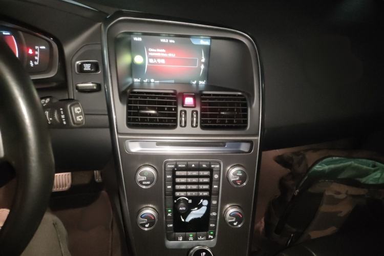 Used Volvo XC60 2014 Restyled T5 Zhiya Edition Audio And AC Panel