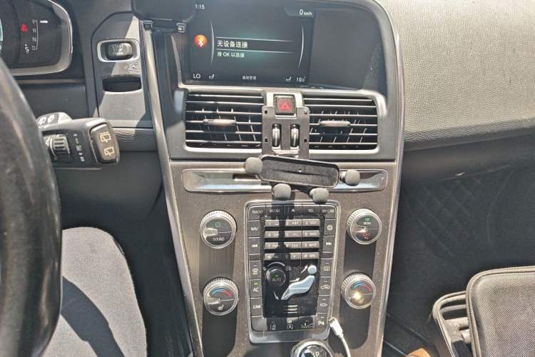 Used Volvo XC60 2014 Restyled T5 Zhiya Edition Audio And AC Panel