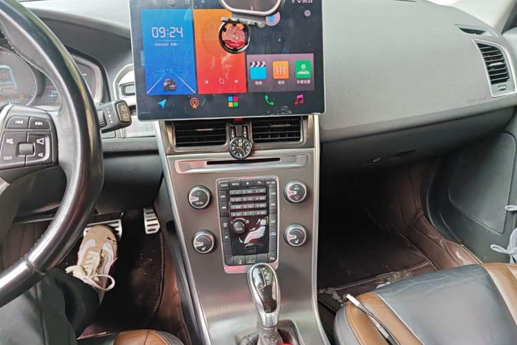 Used Volvo XC60 2014 T5 Zhiya Edition Audio And AC Panel