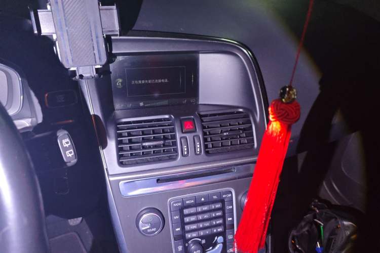 Used Volvo XC60 2014 T5 Zhiyi Edition Audio And AC Panel