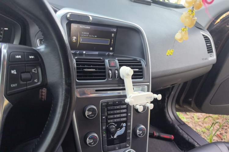 Used Volvo XC60 2014 Facelift T5 Zhiyi Edition Audio And AC Panel