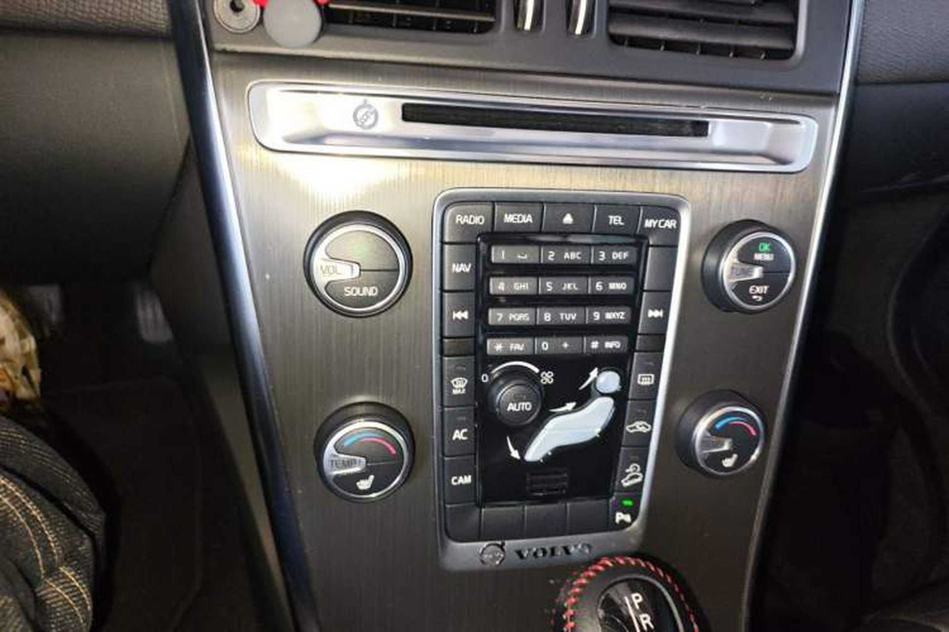 Used Volvo XC60 2014 T6 Zhiyi Edition Audio And AC Panel
