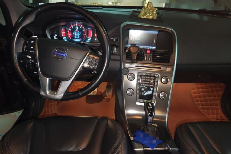 Used Volvo XC60 2014 Restyled T5 Zhiya Edition Center Console