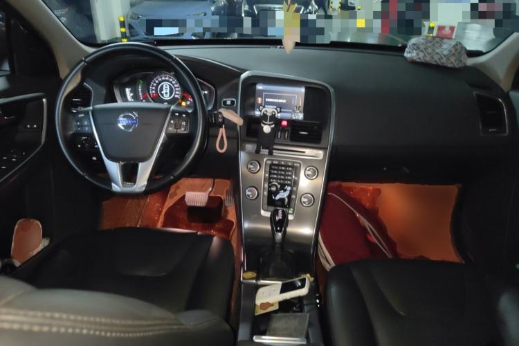 Used Volvo XC60 2014 T5 Zhiyi Edition Center Console