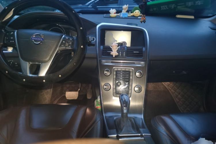 Used Volvo XC60 2014 Restyled T5 Zhiya Edition Center Console