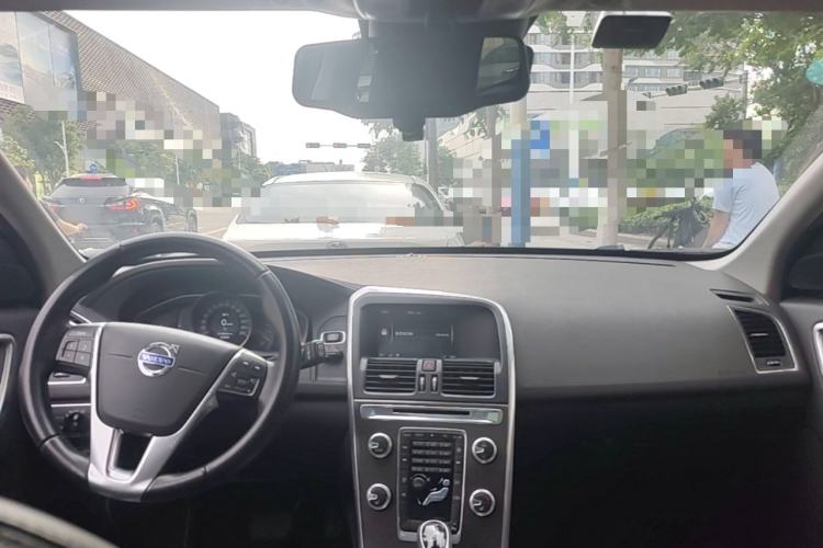 Used Volvo XC60 2014 T5 Zhiyi Edition Center Console