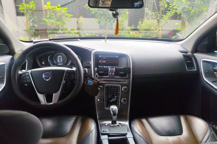 Used Volvo XC60 2014 Restyled T5 Zhiya Edition Center Console