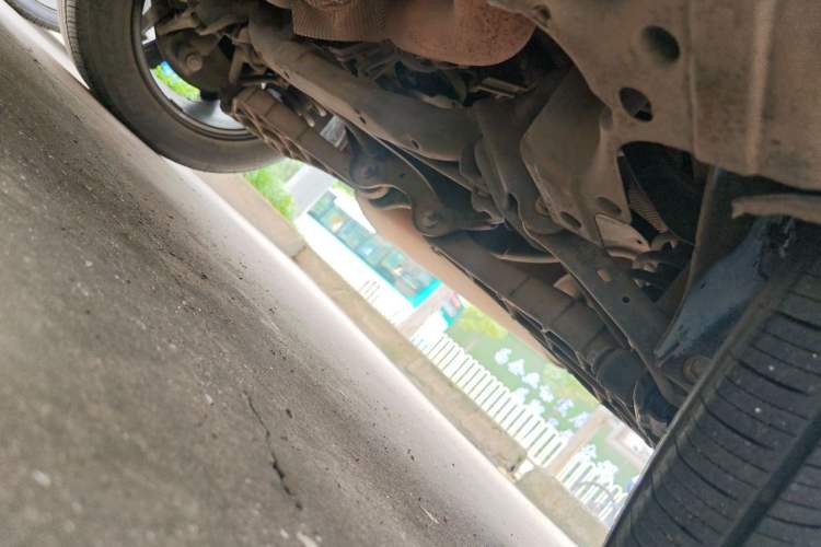 Used Volvo XC60 2014 T5 Zhiya Edition Chassis Rear Left