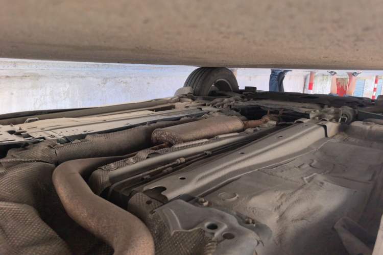 Used Volvo XC60 2014 T5 Zhiya Edition Chassis Rear Left