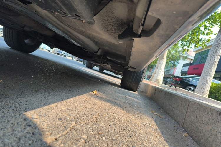 Used Volvo XC60 2014 T5 Zhiyi Edition Chassis Rear Right