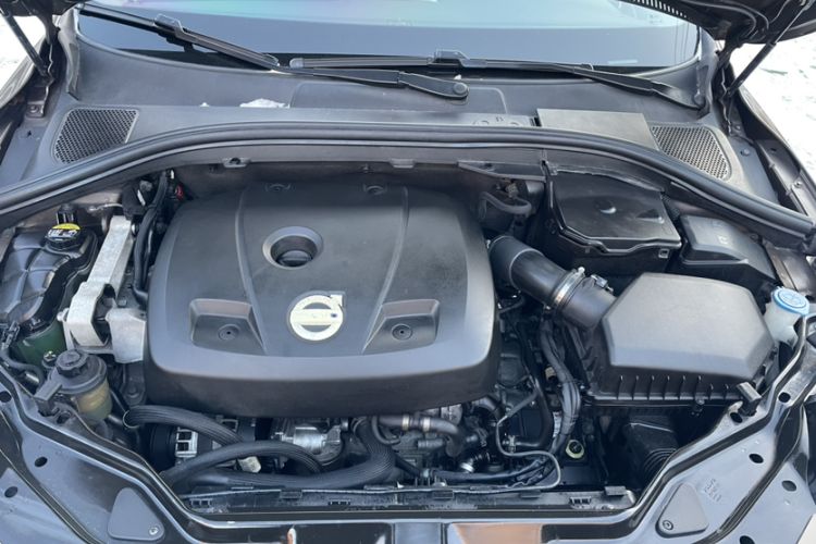 Used Volvo XC60 2014 Facelift T5 Zhiyi Edition Engine Bay