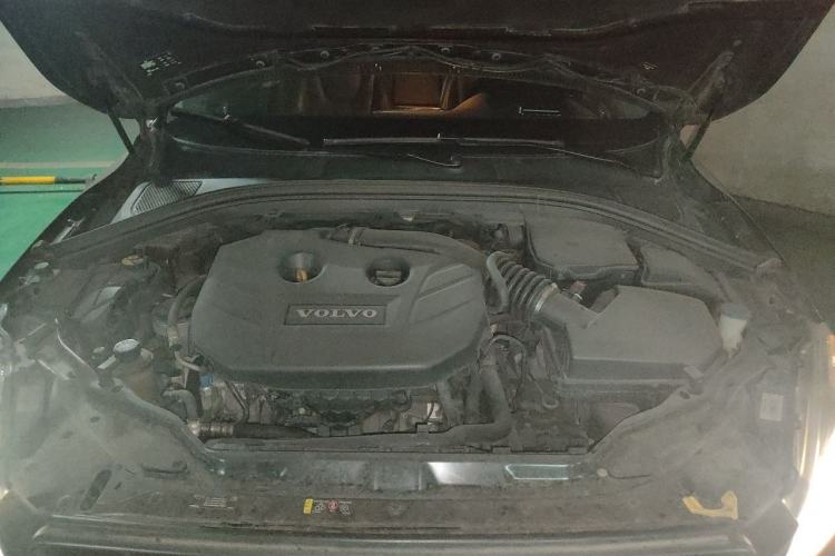 Used Volvo XC60 2014 T5 Zhiyi Edition Engine Bay