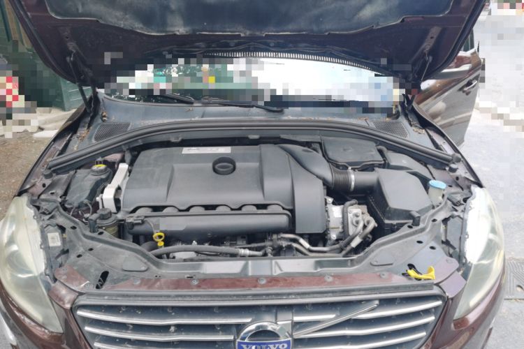 Used Volvo XC60 2014 T6 Zhiyi Edition Engine Bay