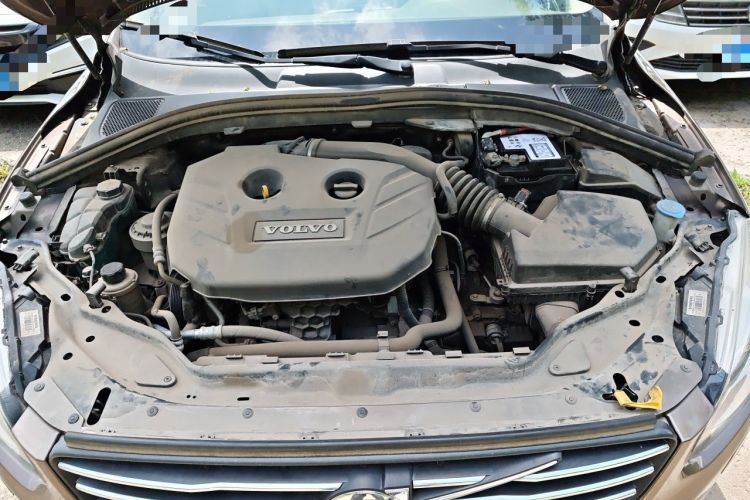 Used Volvo XC60 2014 T5 Zhiyi Edition Engine Bay