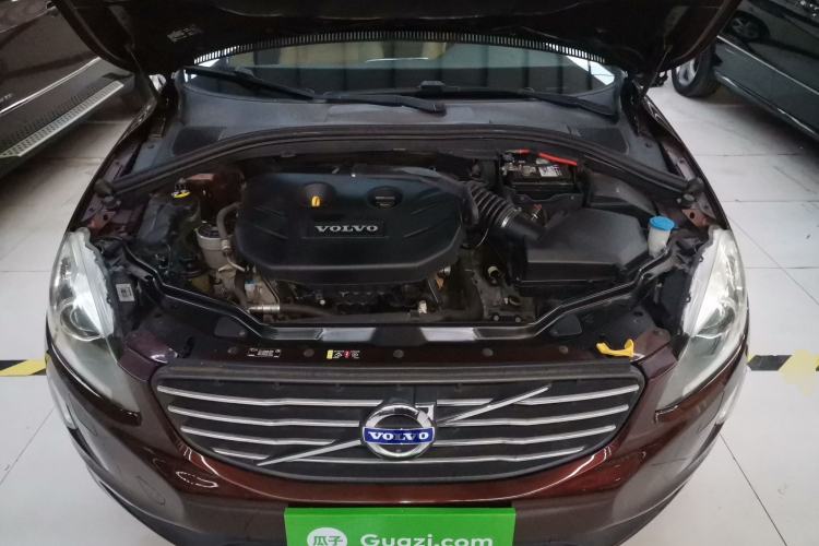 Used Volvo XC60 2014 T5 Zhiyi Edition Engine Bay