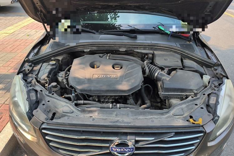 Used Volvo XC60 2014 T5 Zhiyi Edition Engine Bay