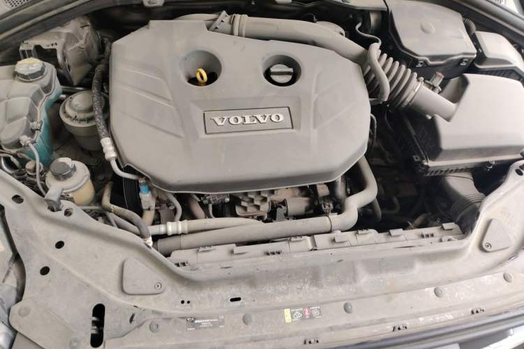 Used Volvo XC60 2014 T5 Zhiyi Edition Engine Bay