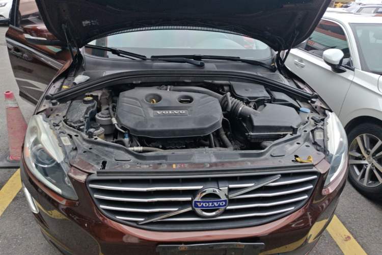Used Volvo XC60 2014 T5 Zhiyi Edition Engine Bay