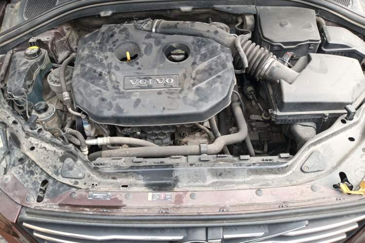 Used Volvo XC60 2014 T5 Zhiyi Edition Engine Bay