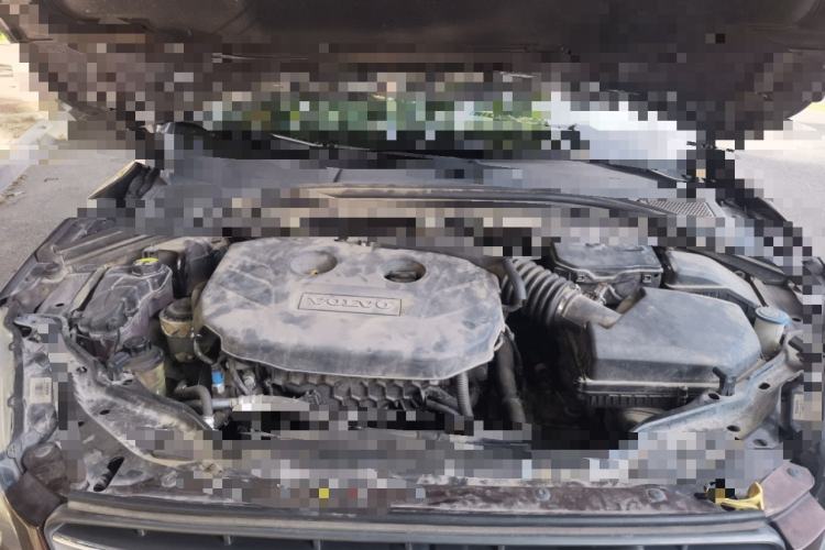 Used Volvo XC60 2014 T5 Zhiya Edition Engine Bay