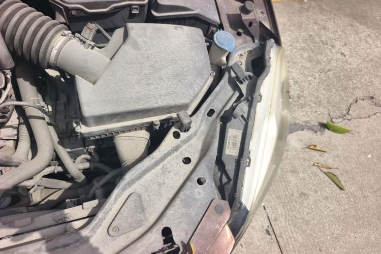 Used Volvo XC60 2014 T5 Zhiya Edition Engine Bay Left