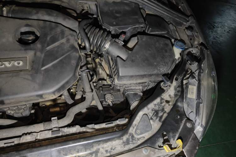 Used Volvo XC60 2014 T5 Zhiyi Edition Engine Bay Left