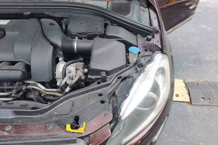 Used Volvo XC60 2014 T6 Zhiyi Edition Engine Bay Left