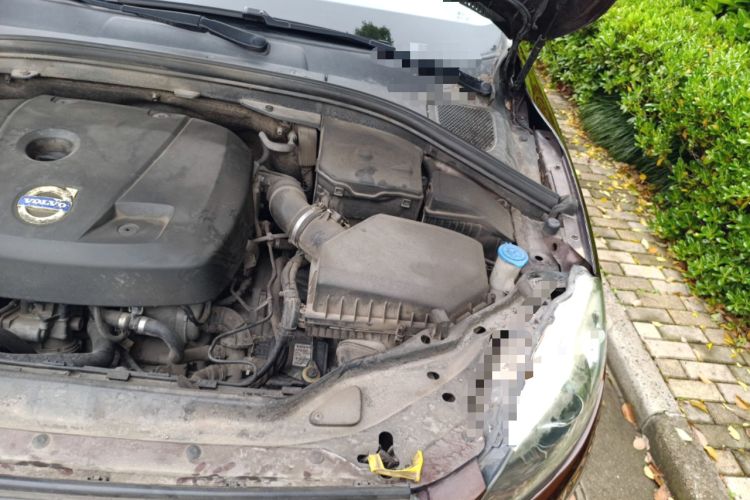 Used Volvo XC60 2014 Restyled T5 Zhiya Edition Engine Bay Left