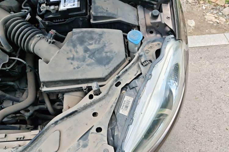 Used Volvo XC60 2014 T5 Zhiyi Edition Engine Bay Left