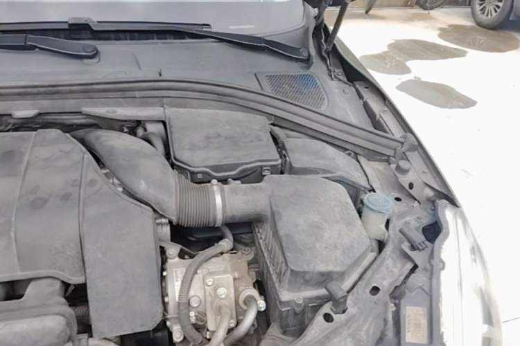 Used Volvo XC60 2014 T6 Zhiyi Edition Engine Bay Left