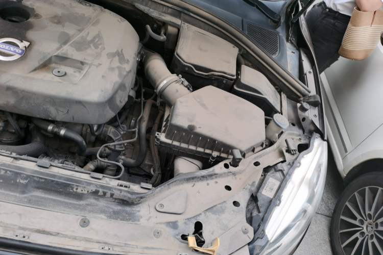 Used Volvo XC60 2014 Restyled T5 Zhiya Edition Engine Bay Left