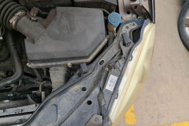 Used Volvo XC60 2014 T5 Zhiya Edition Engine Bay Left
