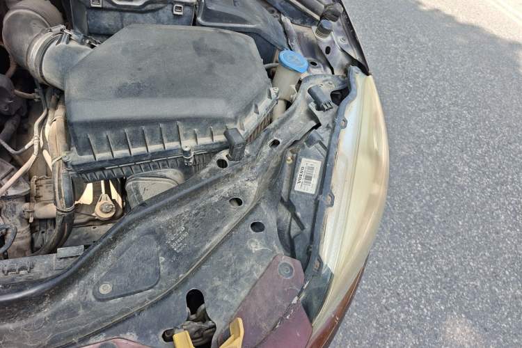 Used Volvo XC60 2014 Restyled T5 Zhiya Edition Engine Bay Left
