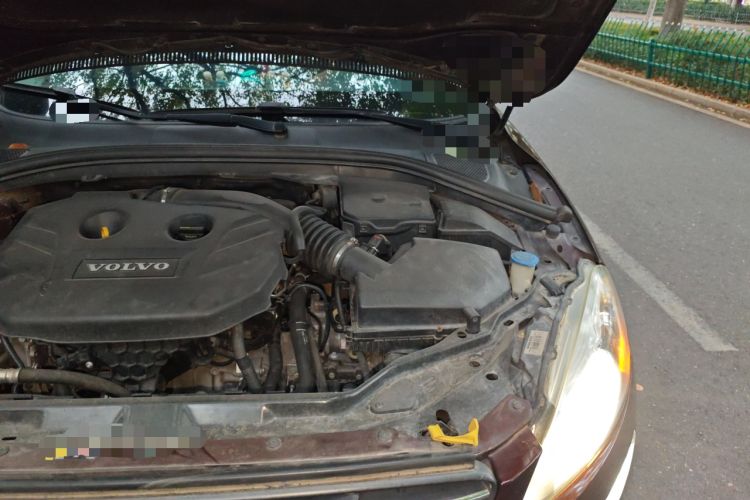 Used Volvo XC60 2014 T5 Zhiyi Edition Engine Bay Left