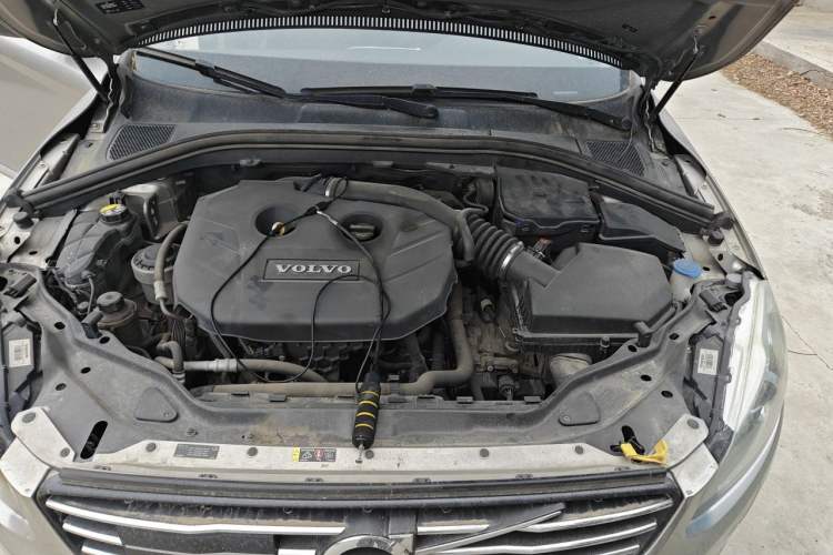 Used Volvo XC60 2014 T5 Zhiya Edition Engine Bay