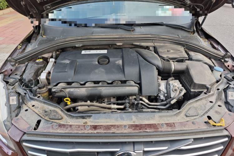 Used Volvo XC60 2014 T6 Zhiya Edition Engine Bay