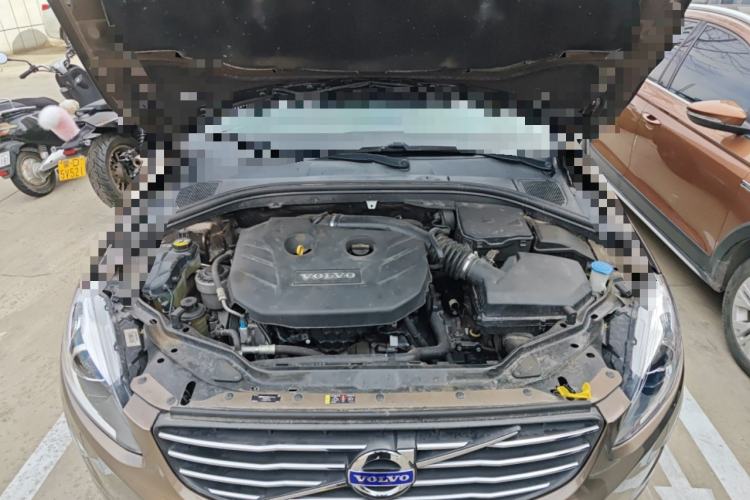 Used Volvo XC60 2014 T5 Zhiyi Edition Engine Bay