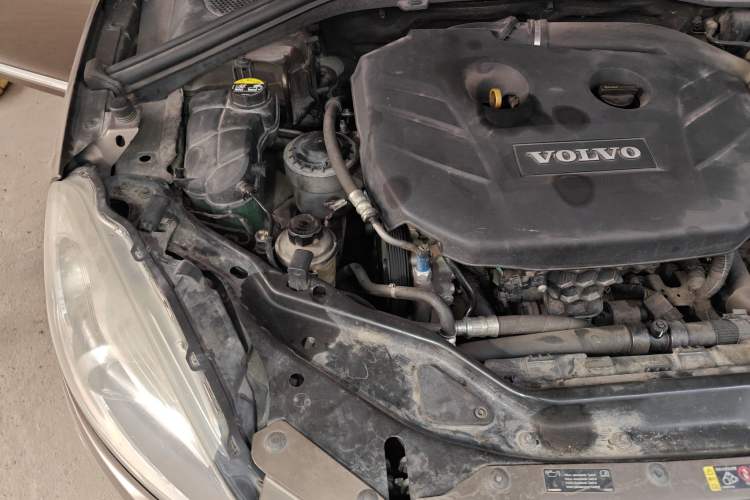 Used Volvo XC60 2014 T5 Zhiya Edition Engine Bay Right
