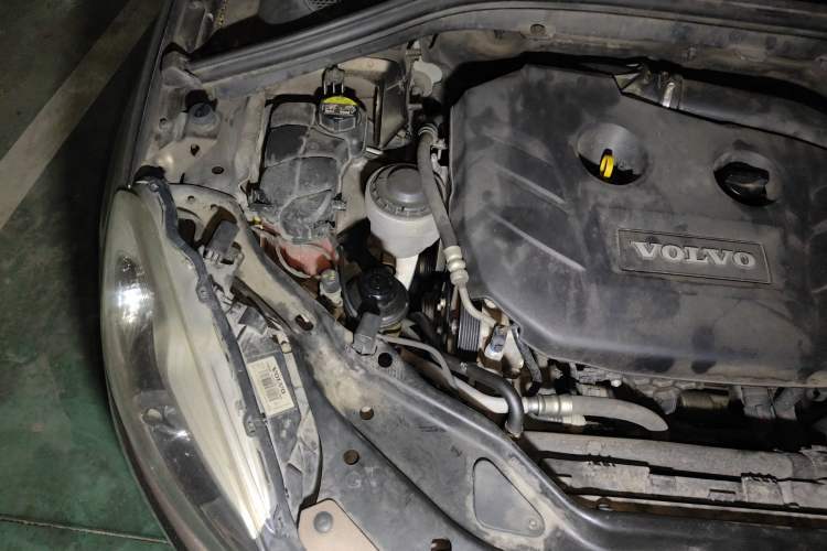 Used Volvo XC60 2014 T5 Zhiyi Edition Engine Bay Right