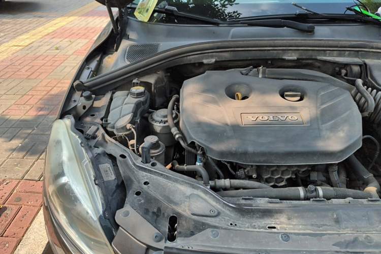 Used Volvo XC60 2014 T5 Zhiyi Edition Engine Bay Right