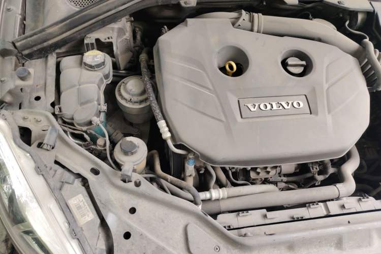 Used Volvo XC60 2014 T5 Zhiyi Edition Engine Bay Right