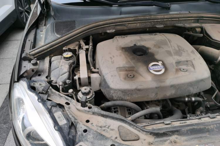 Used Volvo XC60 2014 Restyled T5 Zhiya Edition Engine Bay Right