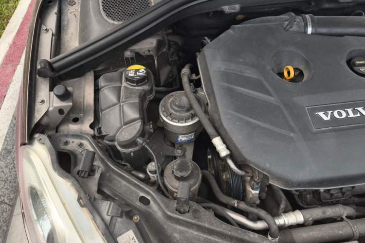 Used Volvo XC60 2014 T5 Zhiyi Edition Engine Bay Right
