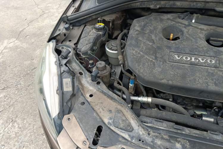 Used Volvo XC60 2014 T5 Zhiyi Edition Engine Bay Right