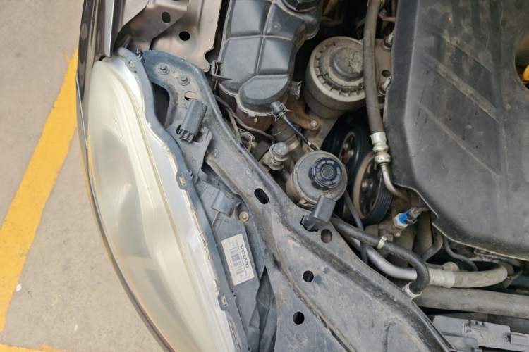 Used Volvo XC60 2014 T5 Zhiya Edition Engine Bay Right