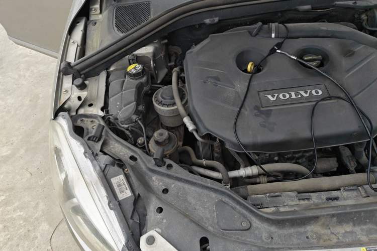 Used Volvo XC60 2014 T5 Zhiya Edition Engine Bay Right