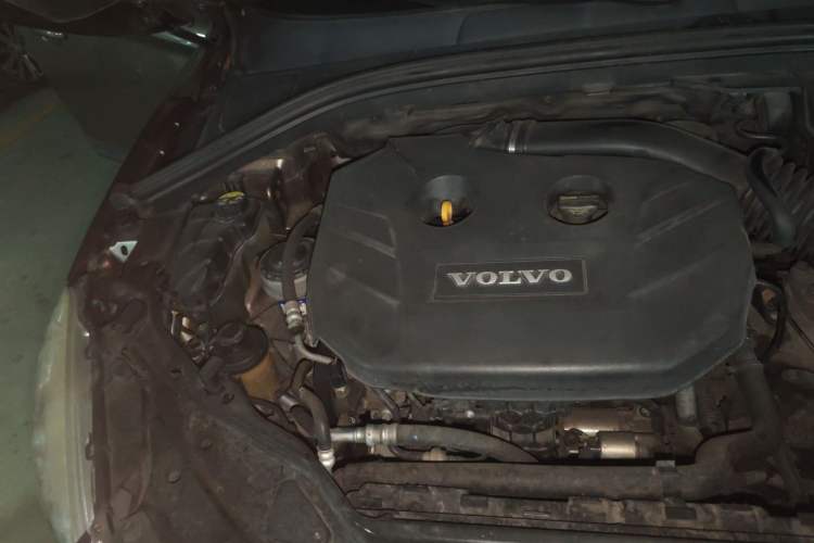 Used Volvo XC60 2014 T5 Zhiyi Edition Engine Bay Right