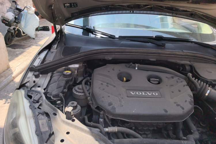 Used Volvo XC60 2014 T5 Zhiya Edition Engine Bay Right