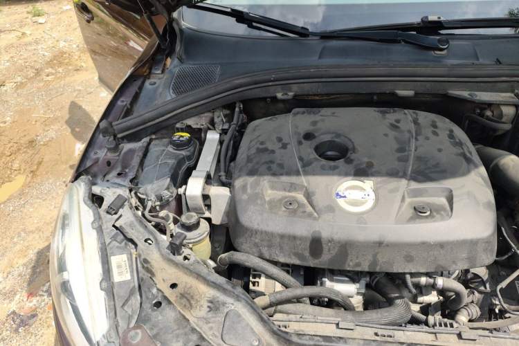 Used Volvo XC60 2014 T5 Zhiya Edition Engine Bay Right
